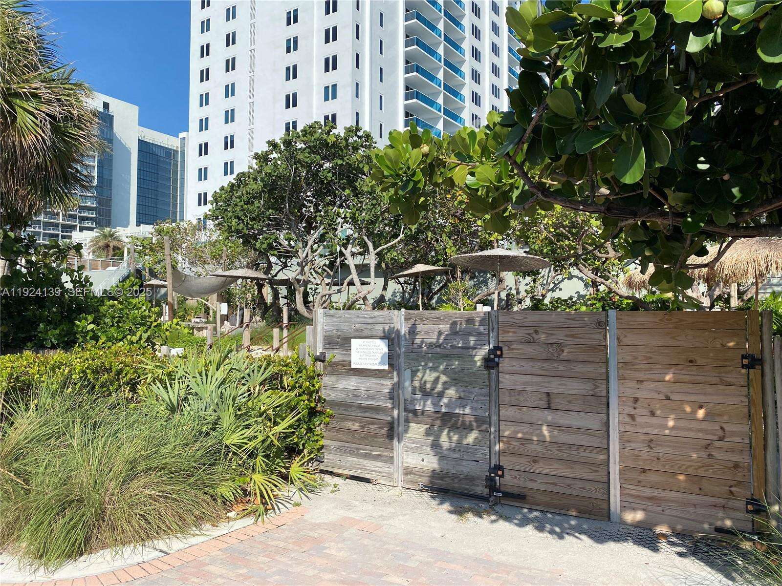 Roney Palace at 2301 Collins Ave, Miami Beach, FL 33139 - For Sale photo 34
