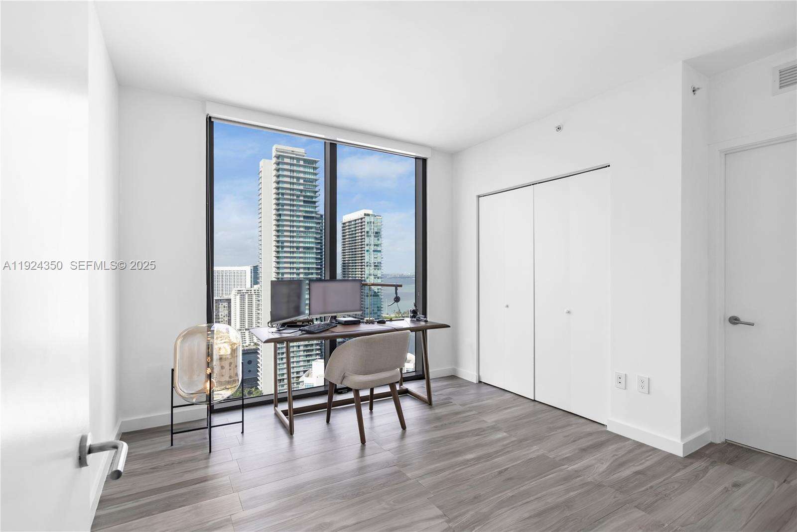 ICON BAY - 460 28th St, Miami, FL 33137 | Picture 13