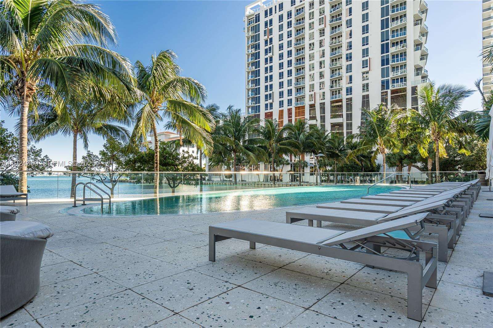 ICON BAY - 460 28th St, Miami, FL 33137 | Picture 21