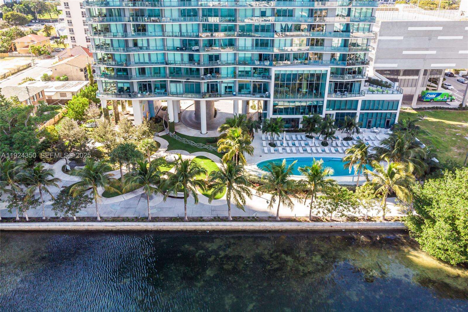 ICON BAY - 460 28th St, Miami, FL 33137 | Picture 22