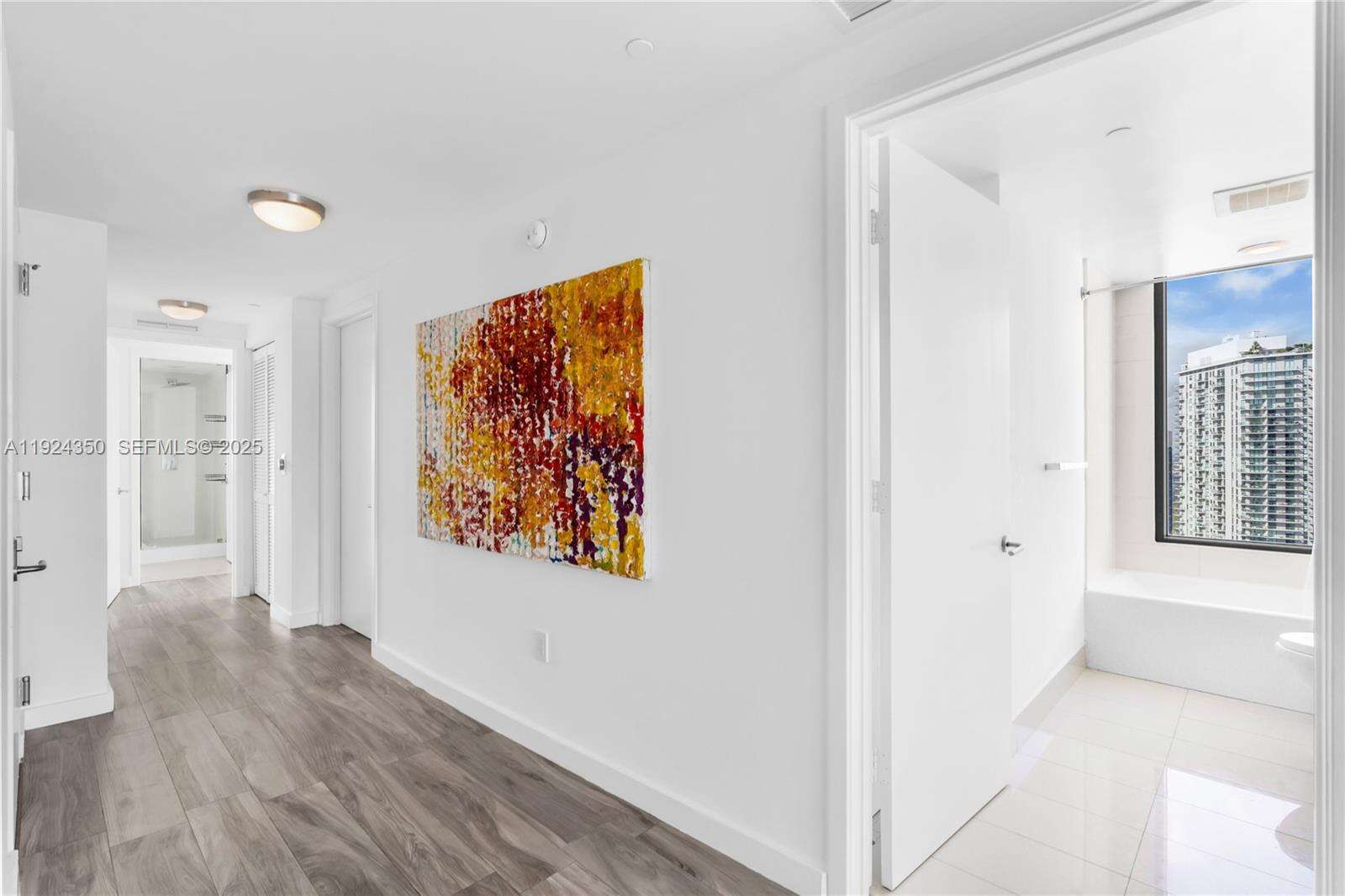 ICON BAY - 460 28th St, Miami, FL 33137 | Picture 8