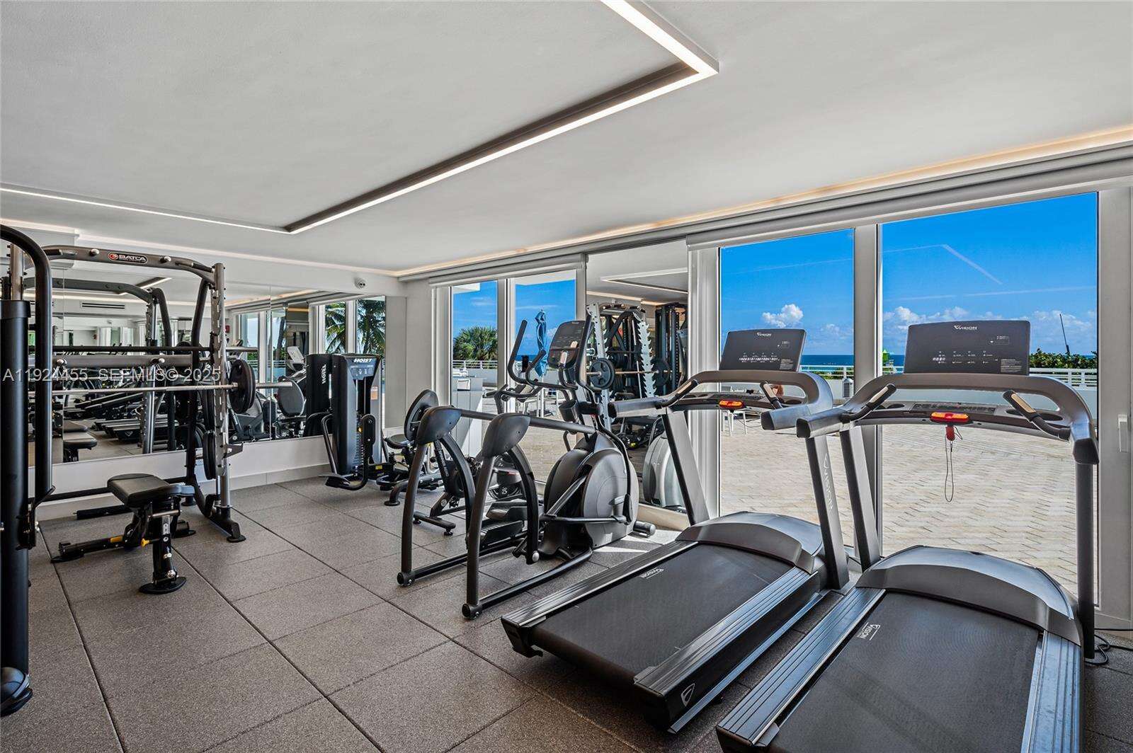 OCEAN POINT - , Miami Beach, FL 33139 | Picture 20