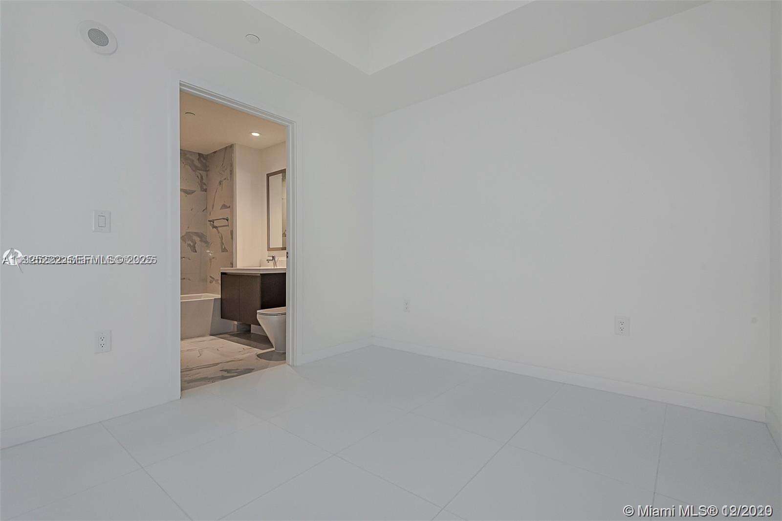 Paramount Miami Worldcenter at 851 1 Ave, Miami, FL 33132 - For Sale photo 19