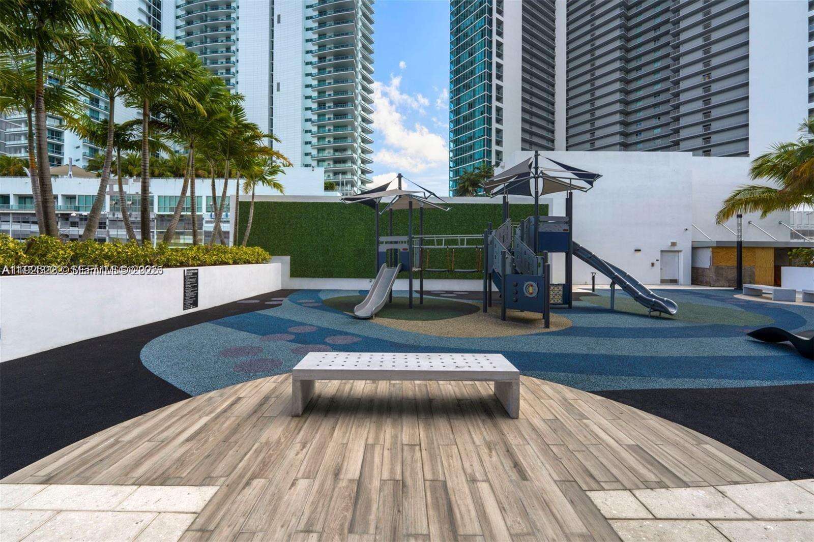 Paramount Miami Worldcenter at 851 1 Ave, Miami, FL 33132 - For Sale photo 28