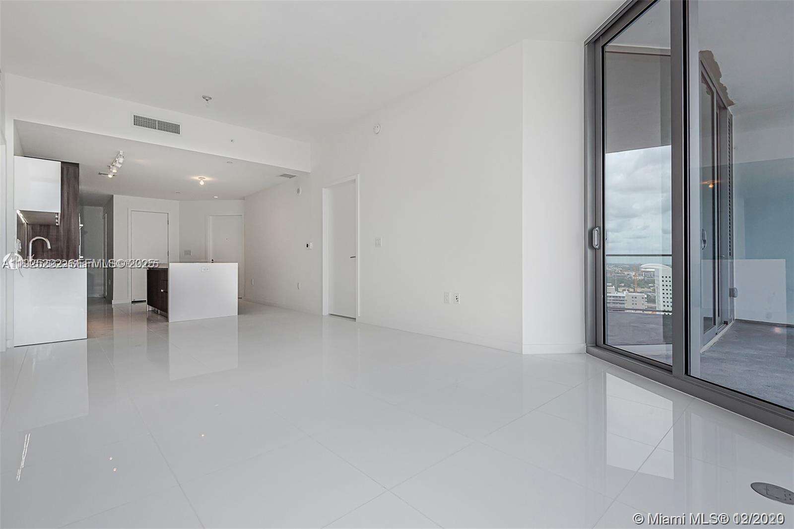 Paramount Miami Worldcenter at 851 1 Ave, Miami, FL 33132 - For Sale photo 5