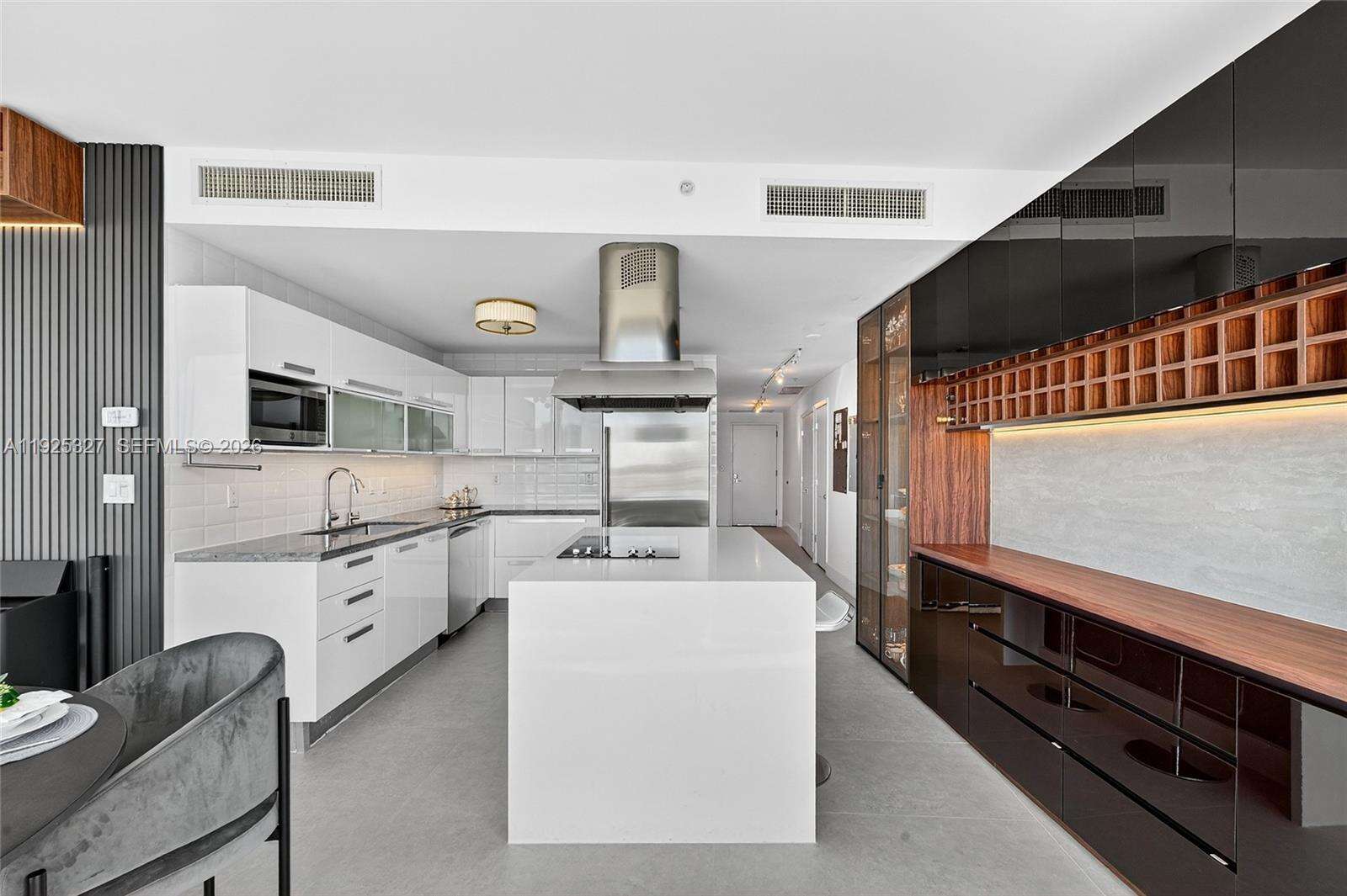 Blue at 601 36 St, Miami, FL 33137 - For Sale photo 6