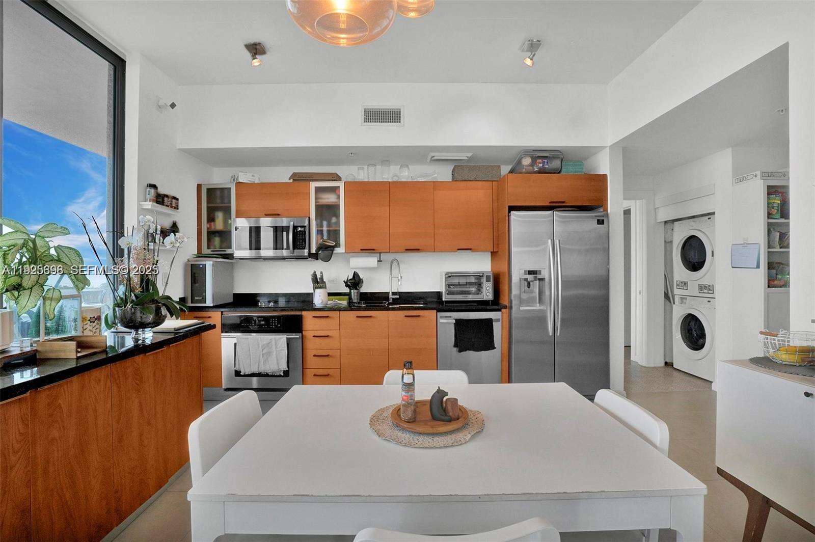 Two Midtown at 3470 Coast Ave, Miami, FL 33137 - For Sale photo 17