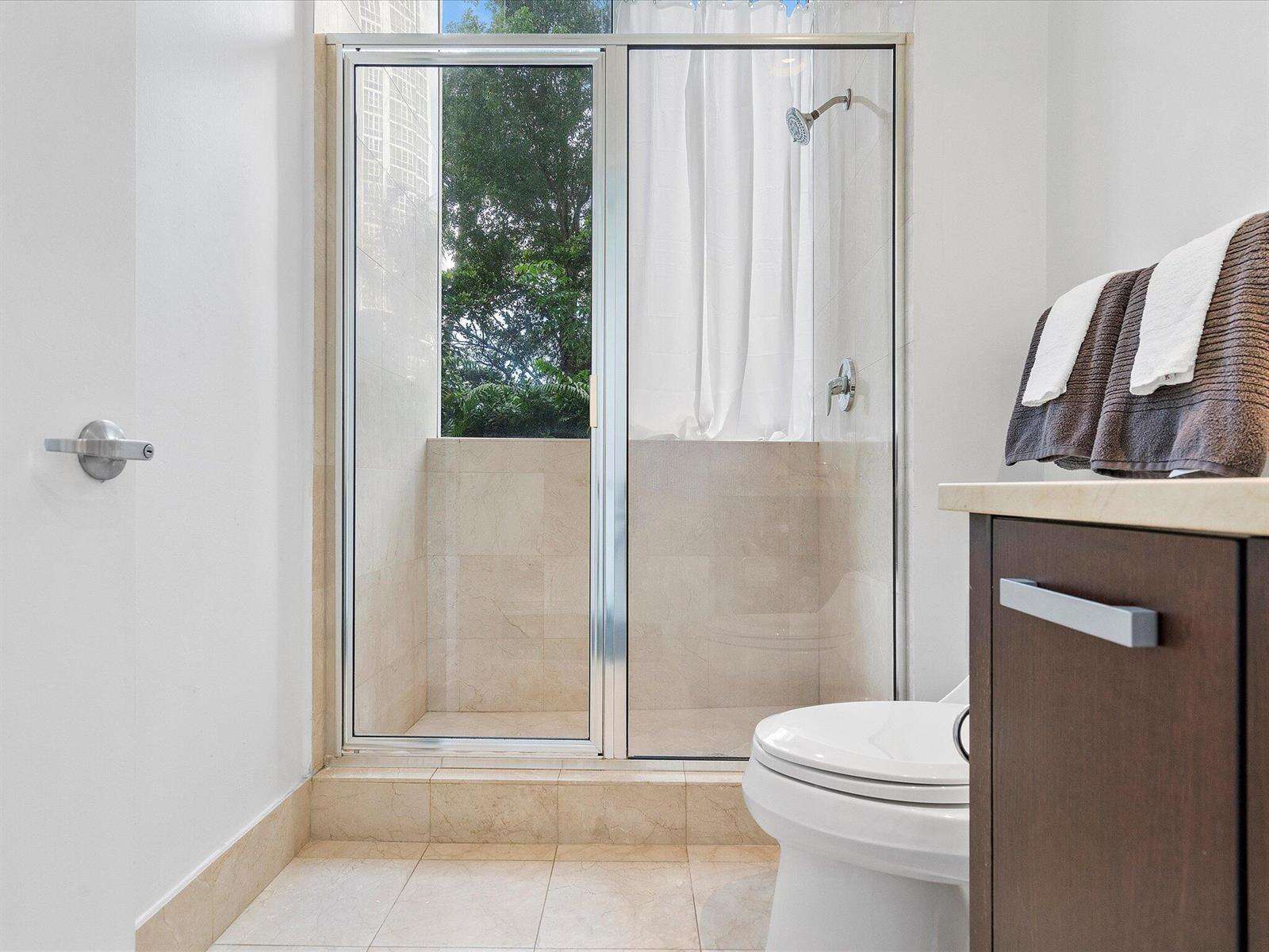Trump Palace at 18101 Collins, Sunny Isles Beach, FL 33160 - For Sale photo 33