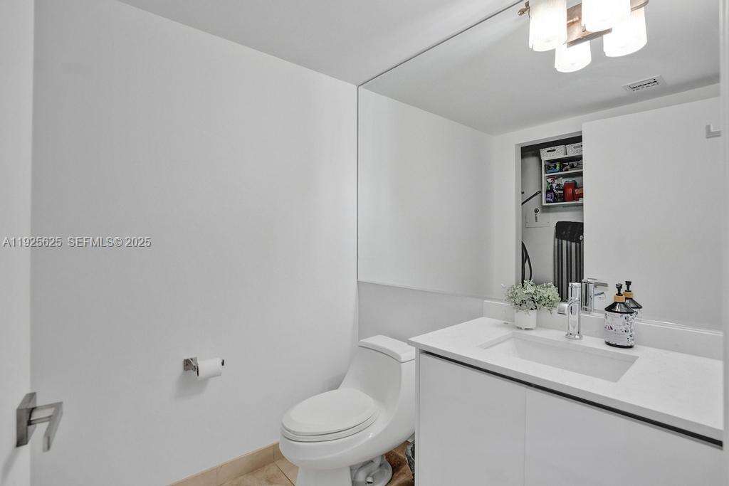 THE PINNACLE - 17555 Collins Ave, Sunny Isles Beach, FL 33160 | Picture 23