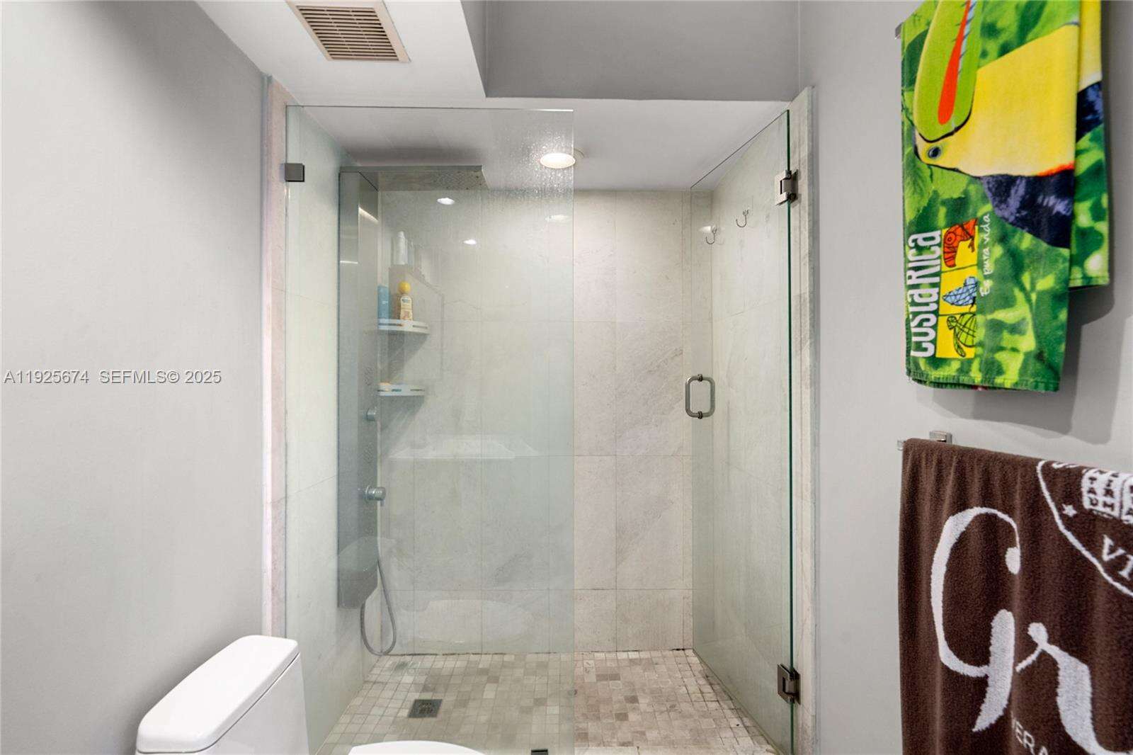 Cosmopolitan at 110 Washington Ave, Miami Beach, FL 33139 - For Sale photo 21