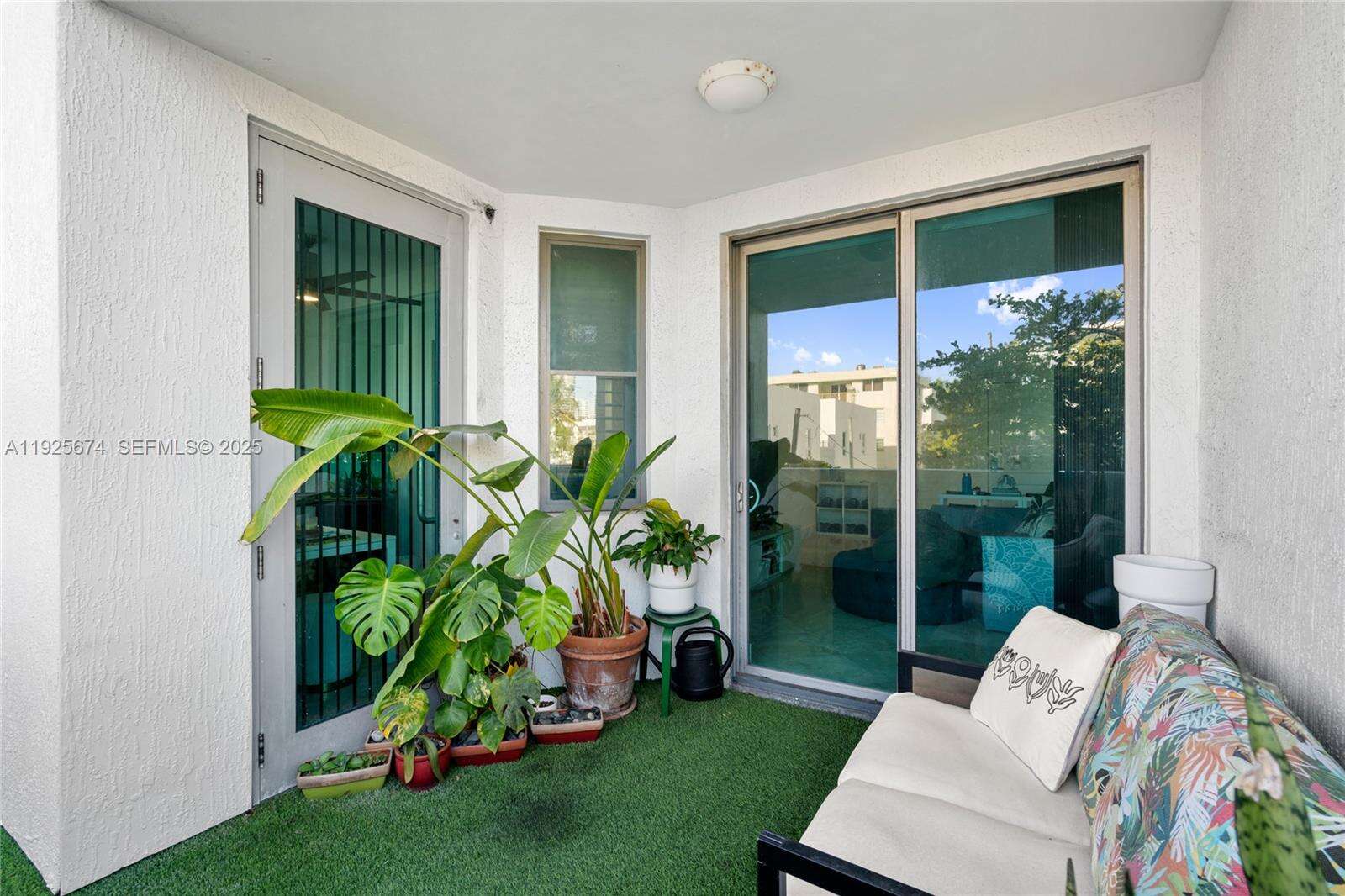 Cosmopolitan at 110 Washington Ave, Miami Beach, FL 33139 - For Sale photo 26