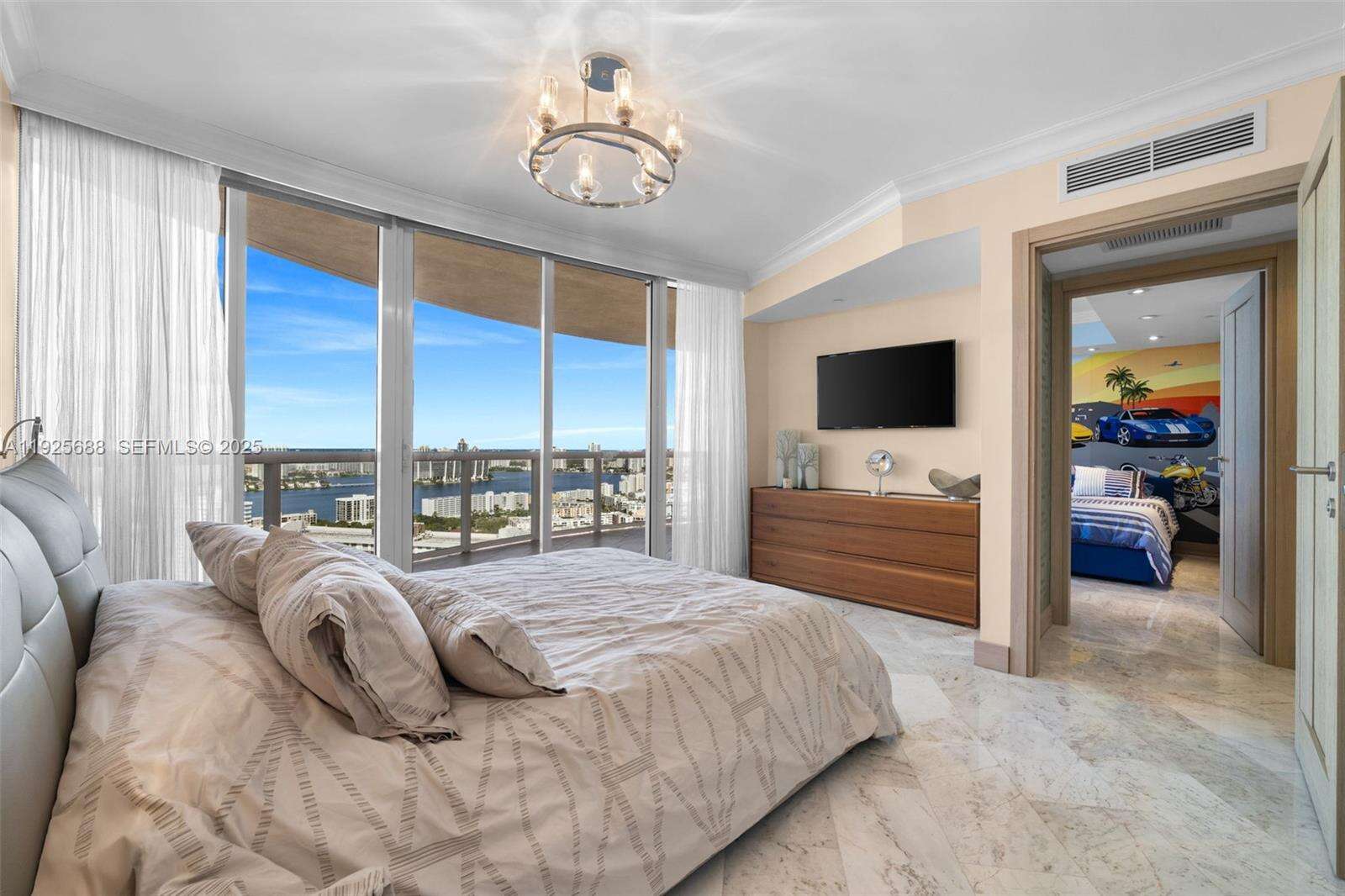 OCEAN FOUR - 17201 Collins Ave, Sunny Isles Beach, FL 33160 | Picture 13