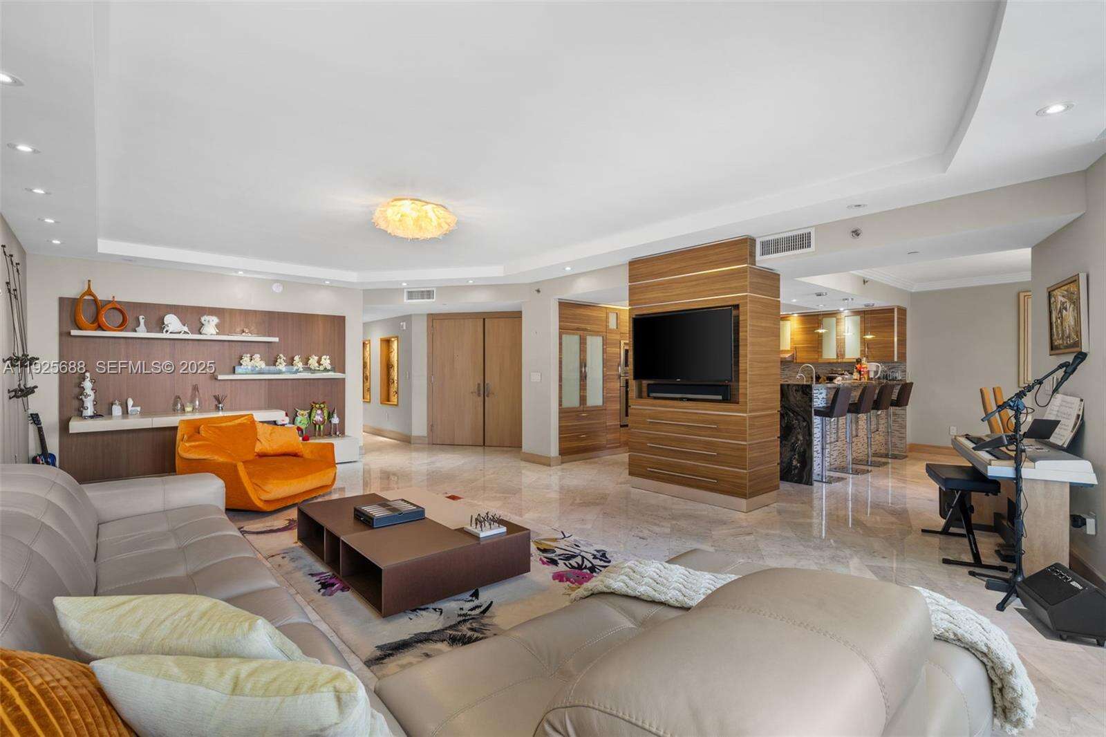 OCEAN FOUR - 17201 Collins Ave, Sunny Isles Beach, FL 33160 | Picture 5