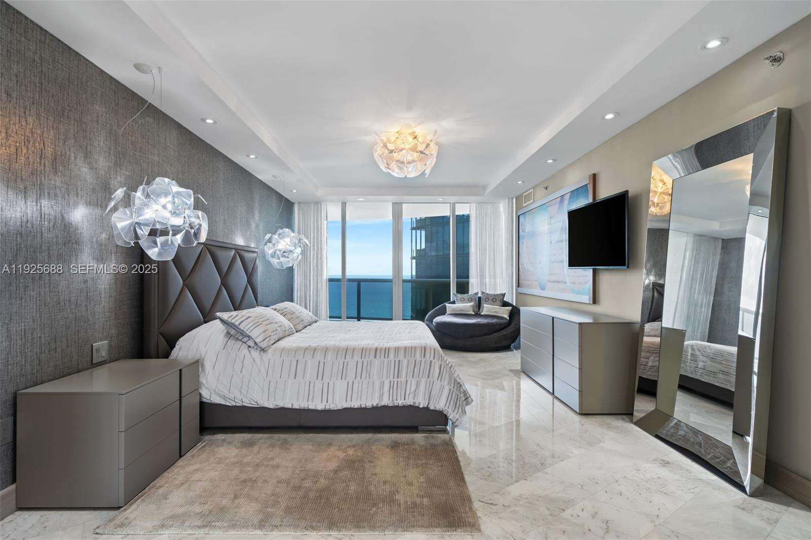 OCEAN FOUR - 17201 Collins Ave, Sunny Isles Beach, FL 33160 | Picture 9