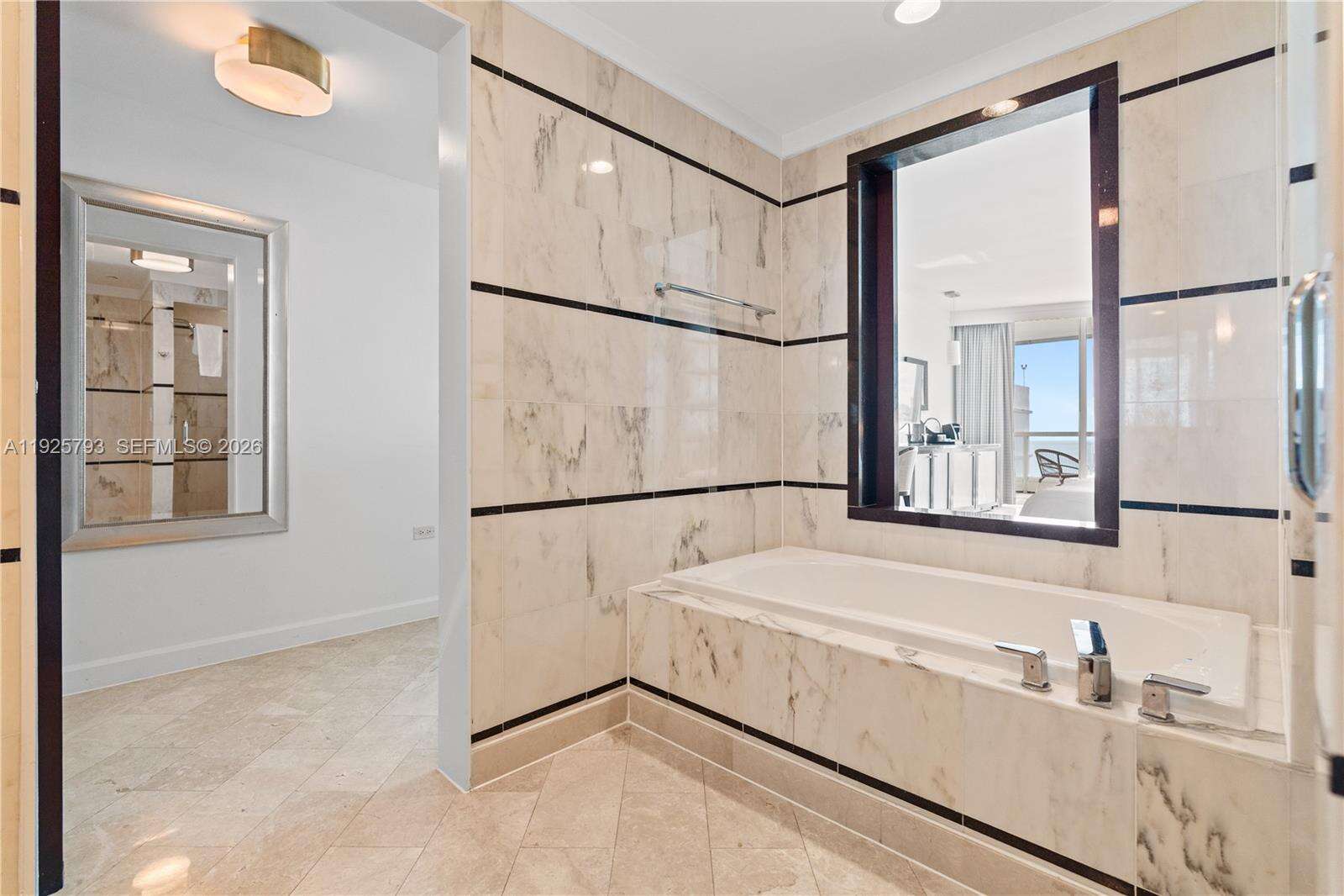 Fontainebleau 3 at 4391 Collins Ave, Miami Beach, FL 33140 - For Sale photo 24