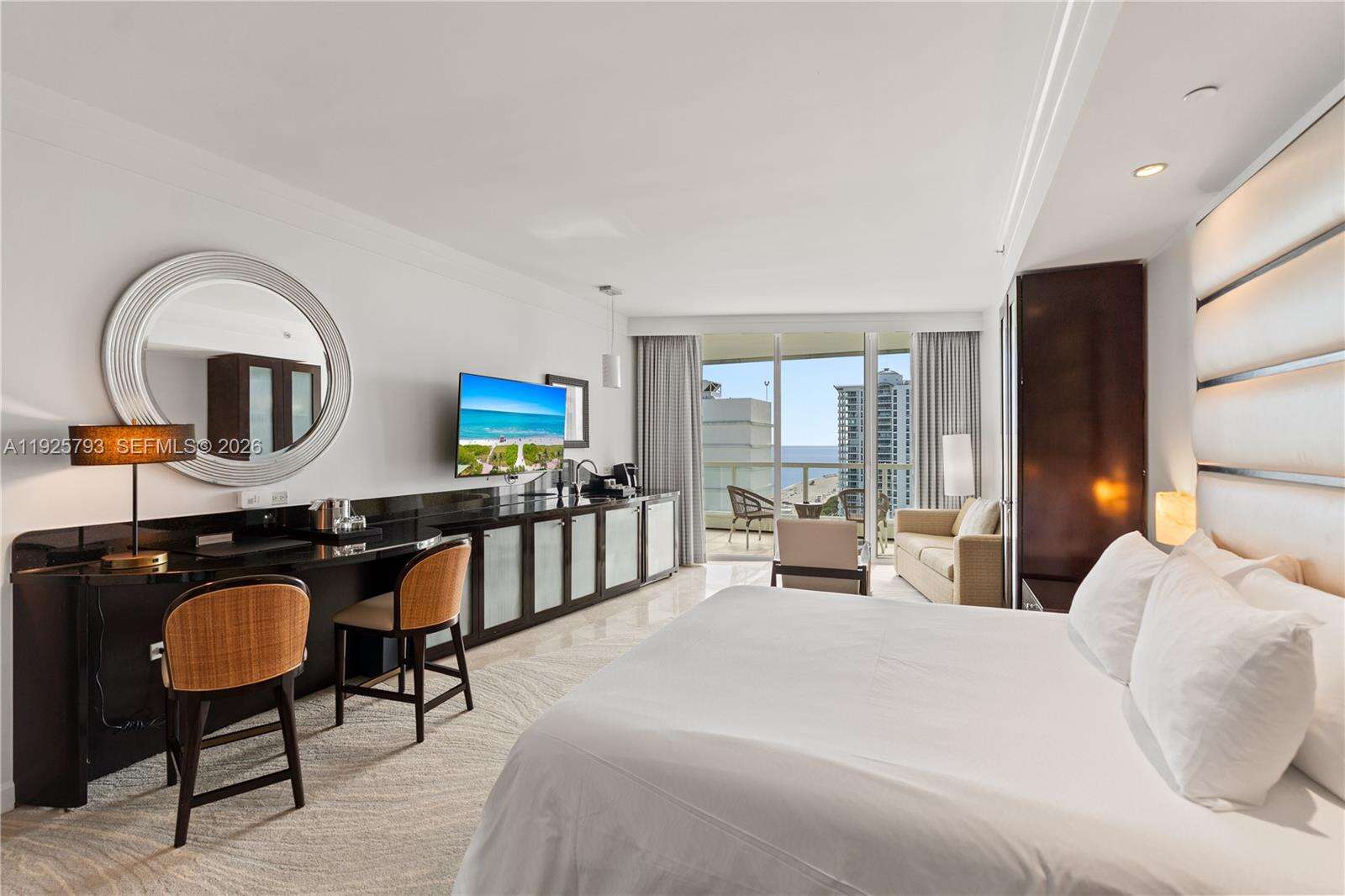 Fontainebleau 3 at 4391 Collins Ave, Miami Beach, FL 33140 - For Sale photo 8