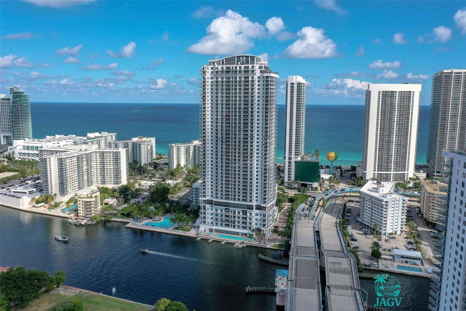 Hyde Beach House at 4010 Ocean Dr, Hollywood, FL 33019 - For Sale photo 1