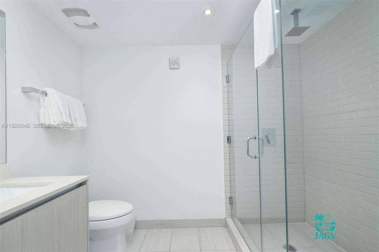 Hyde Beach House at 4010 Ocean Dr, Hollywood, FL 33019 - For Sale photo 20