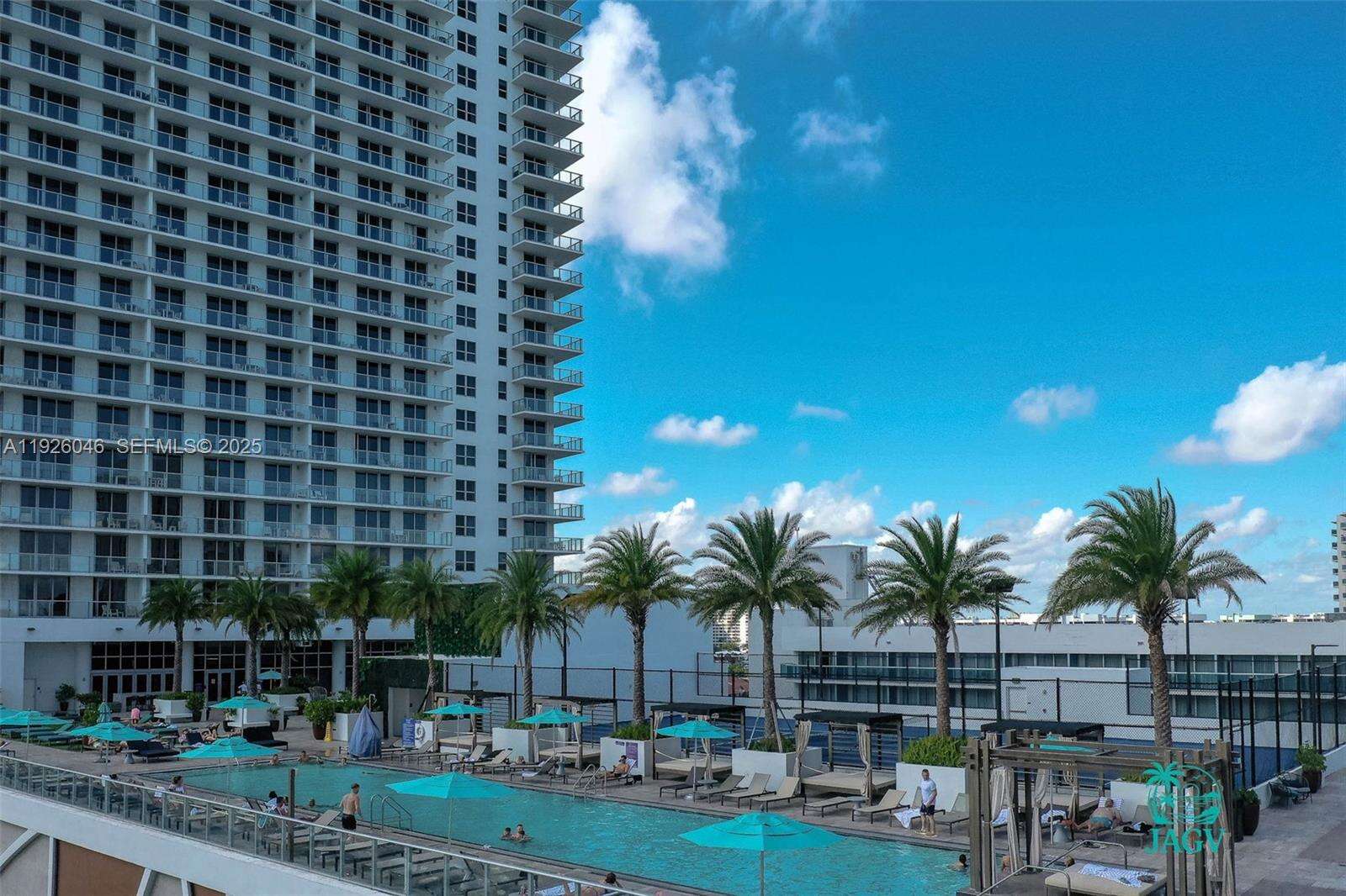 Hyde Beach House at 4010 Ocean Dr, Hollywood, FL 33019 - For Sale photo 21