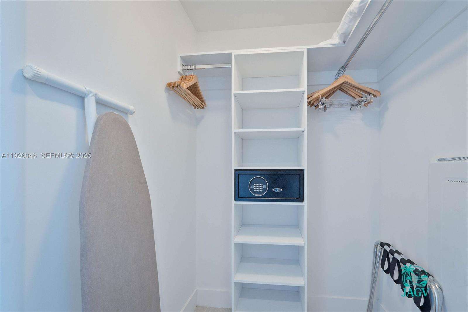 Hyde Beach House at 4010 Ocean Dr, Hollywood, FL 33019 - For Sale photo 33