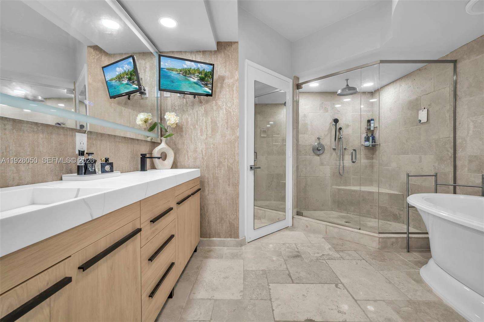 Las Olas River House at 333 Las Olas Way, Fort Lauderdale, FL 33301 - For Sale photo 24