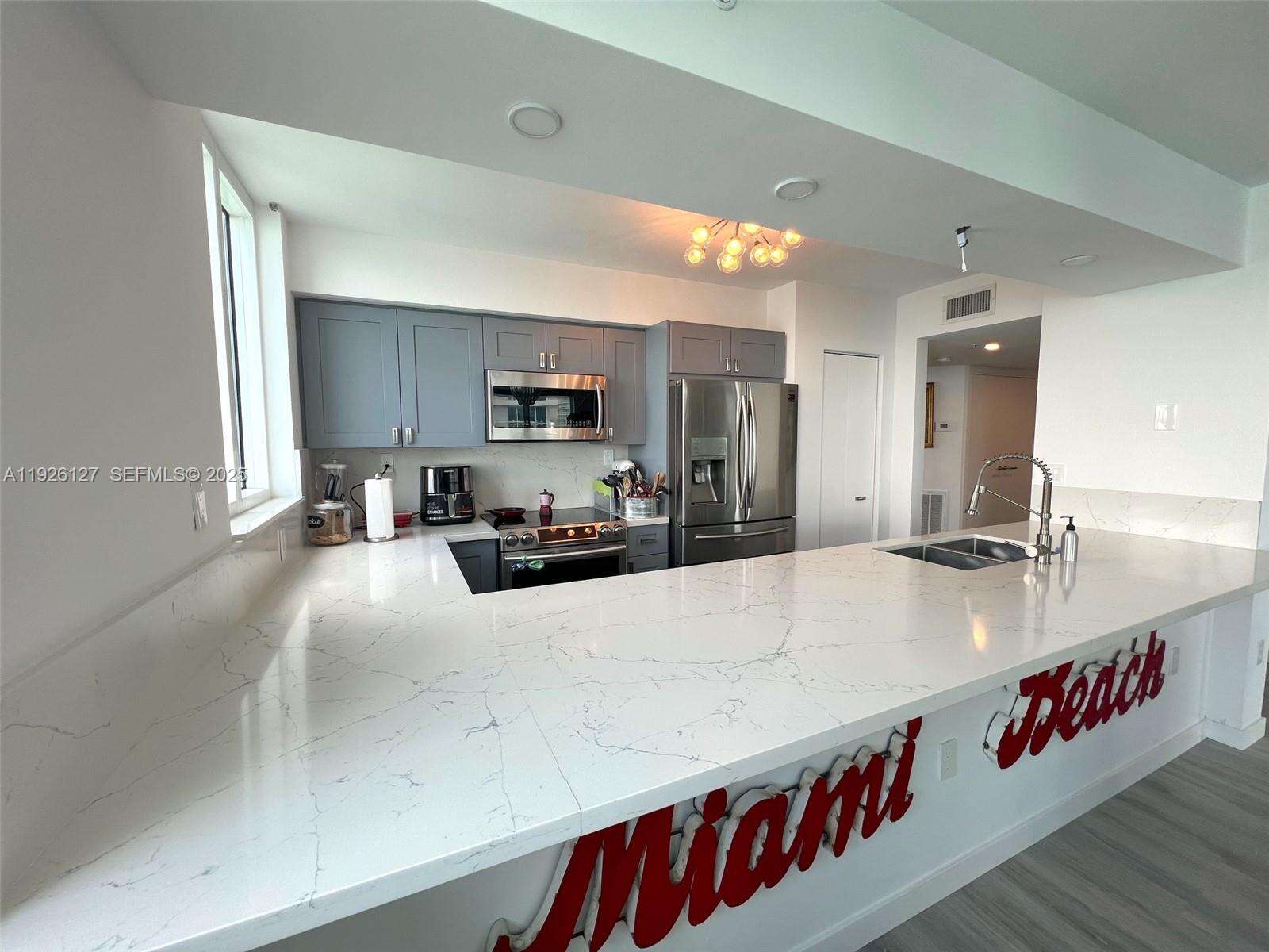 The Floridian at 650 W Ave, Miami Beach, FL 33139 - For Sale photo 8