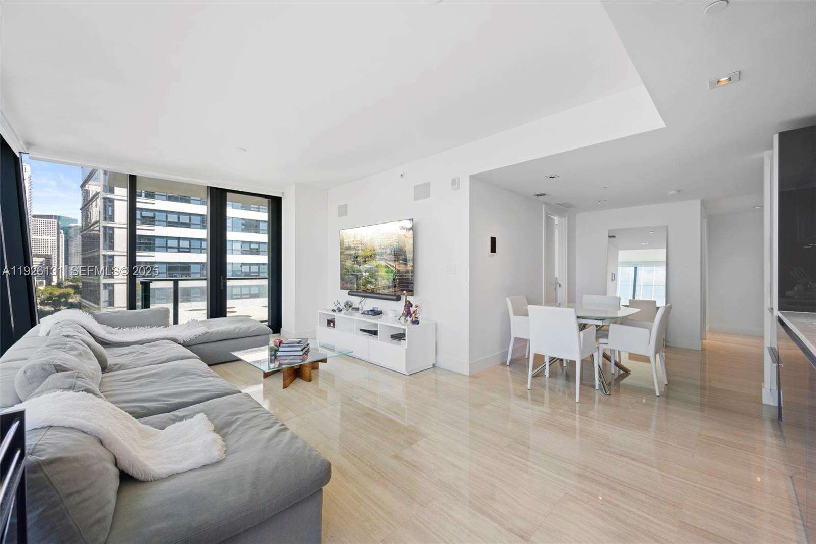 Echo Brickell at 1451 Brickell Ave, Miami, FL 33131 - For Sale photo 3