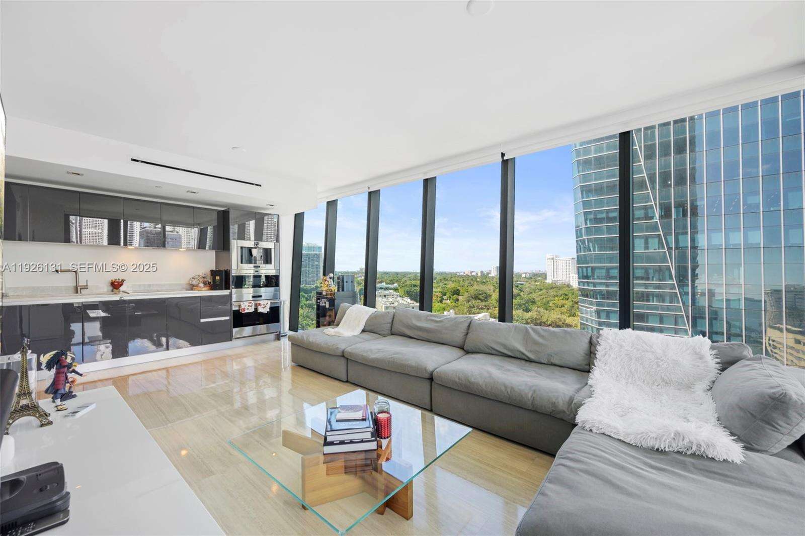 Echo Brickell at 1451 Brickell Ave, Miami, FL 33131 - For Sale photo 4