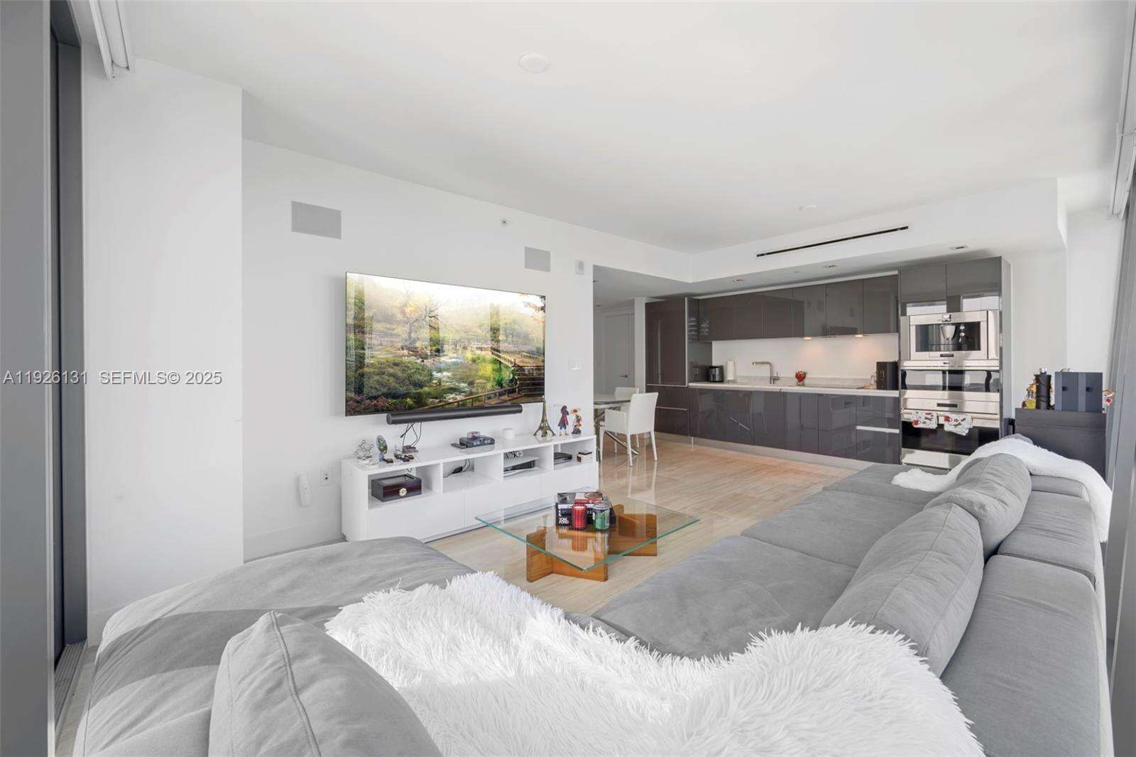 Echo Brickell at 1451 Brickell Ave, Miami, FL 33131 - For Sale photo 5