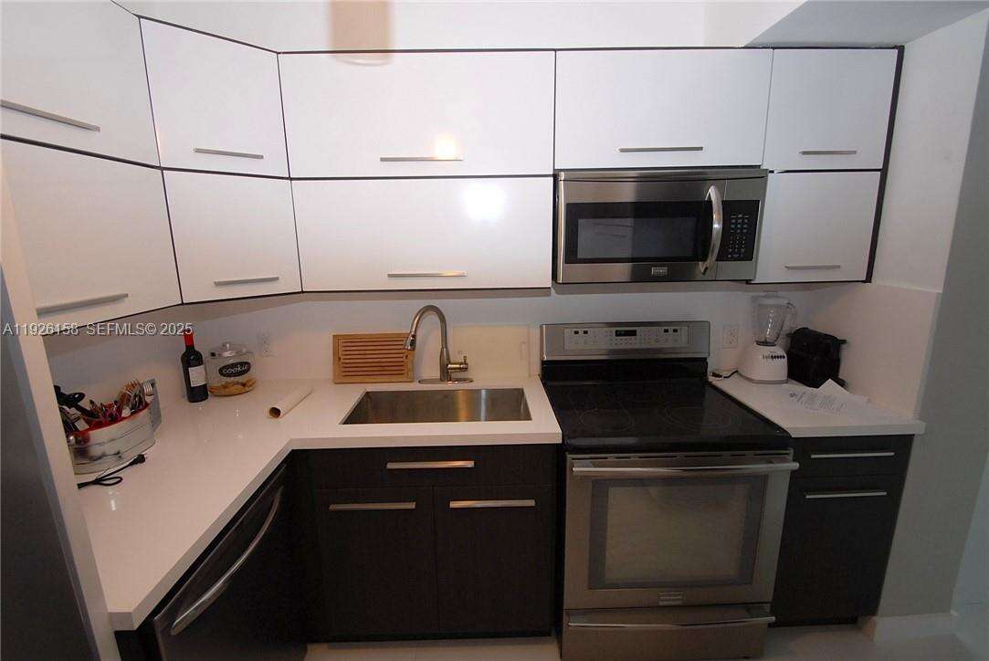 South Bay Club at 800 W Ave, Miami Beach, FL 33139 - For Sale photo 8