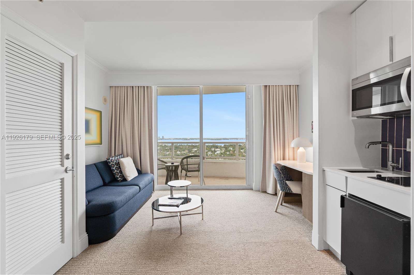 FONTAINEBLEAU II - 4401 Collins Ave, Miami Beach, FL 33140 | Picture 17