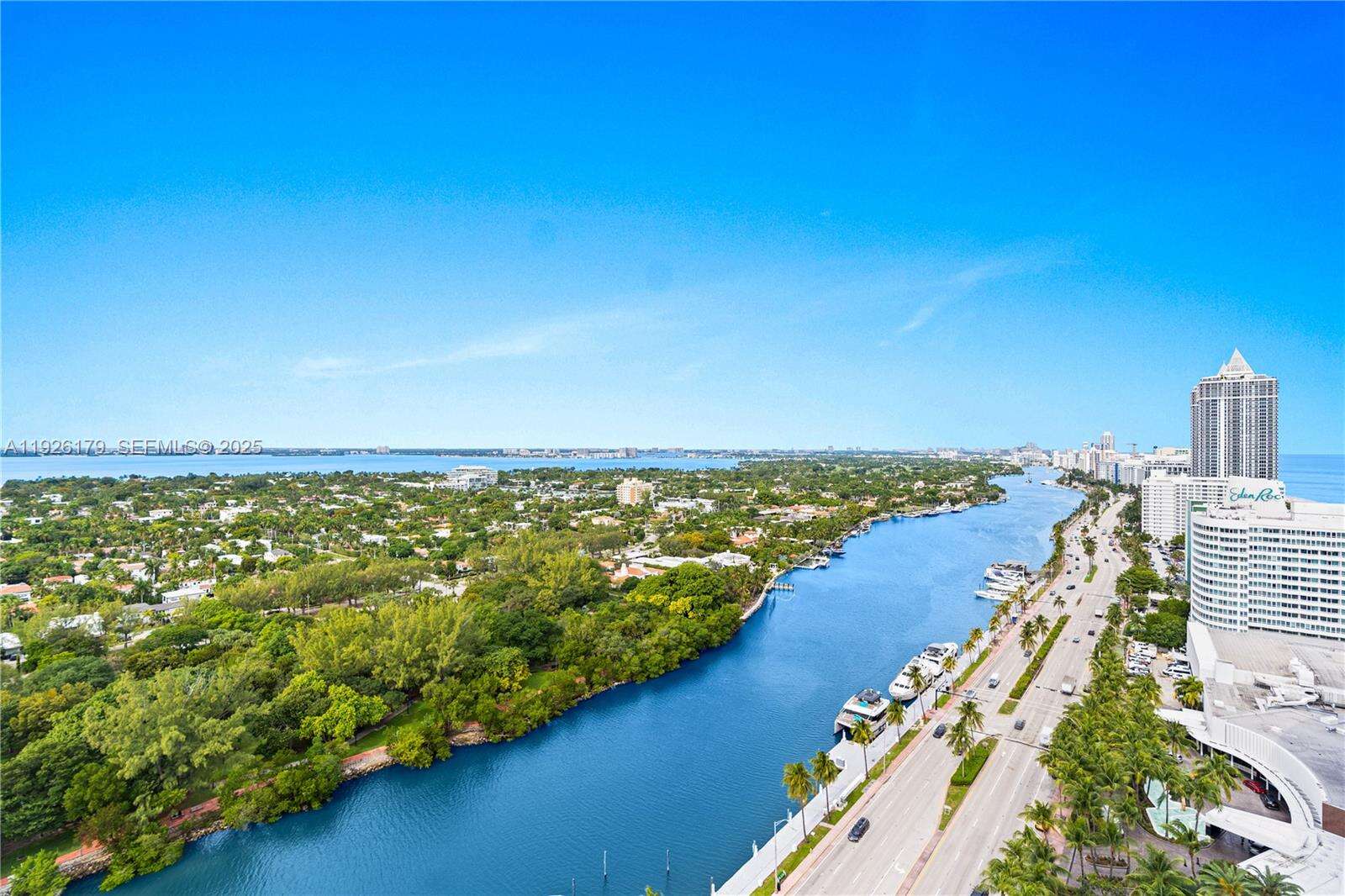 FONTAINEBLEAU II - 4401 Collins Ave, Miami Beach, FL 33140 | Picture 5