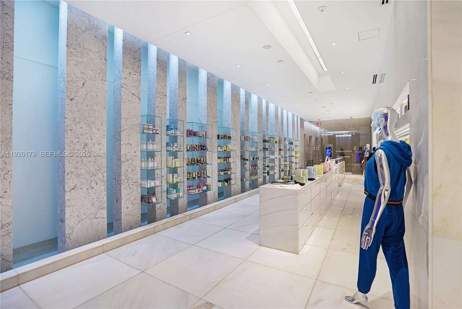 FONTAINEBLEAU II - 4401 Collins Ave, Miami Beach, FL 33140 | Picture 47