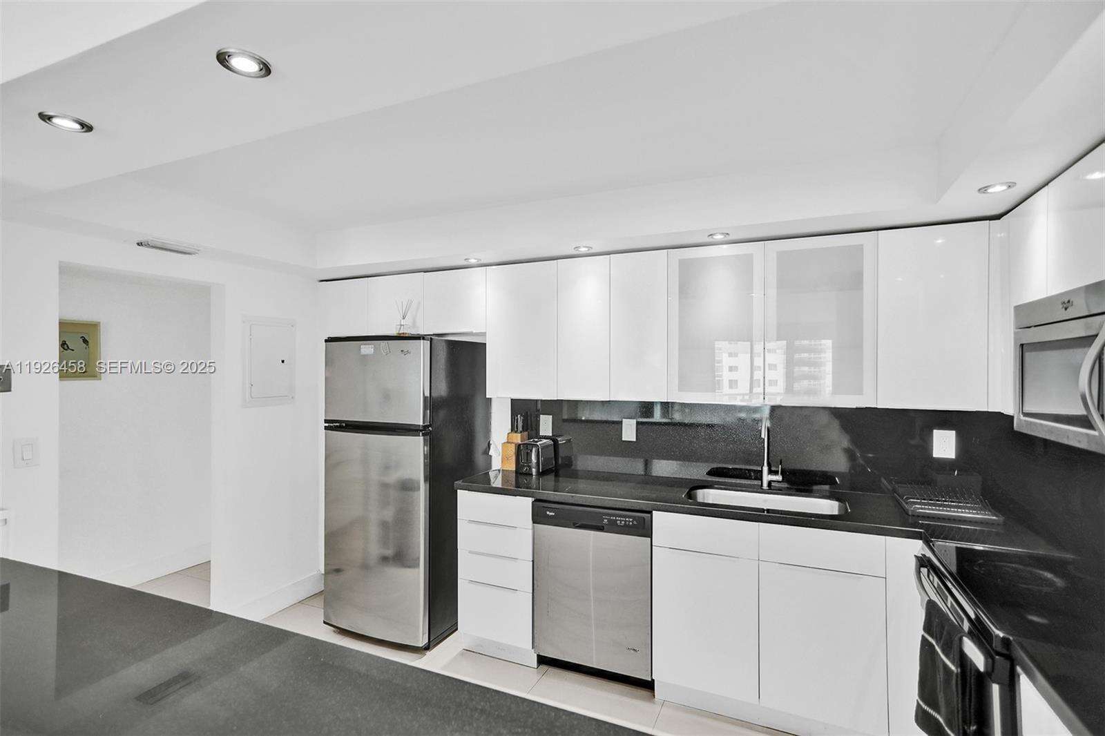 Ocean Reserve at 19370 Collins Ave, Sunny Isles Beach, FL 33160 - For Sale photo 22