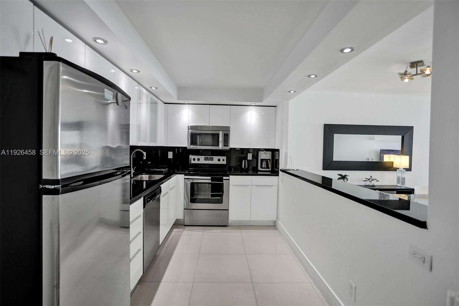 Ocean Reserve at 19370 Collins Ave, Sunny Isles Beach, FL 33160 - For Sale photo 23