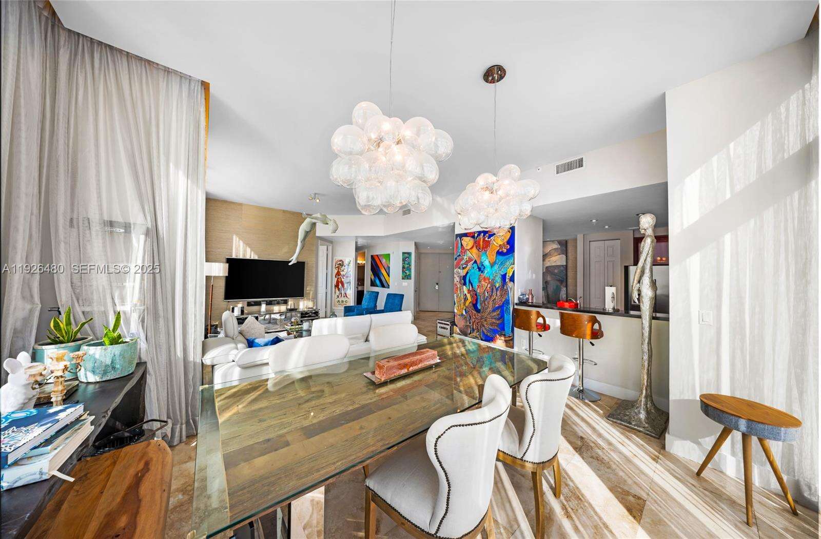 THE MARK ON BRICKELL - 1155 Brickell Bay Dr, Miami, FL 33131 | Picture 17