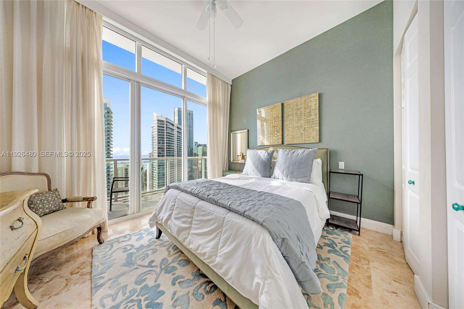 THE MARK ON BRICKELL - 1155 Brickell Bay Dr, Miami, FL 33131 | Picture 21