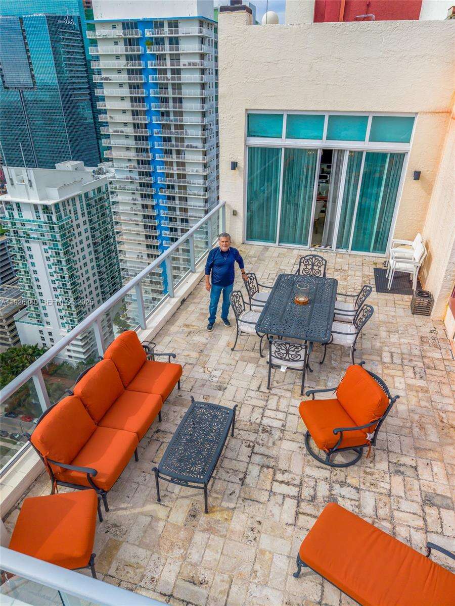 THE MARK ON BRICKELL - 1155 Brickell Bay Dr, Miami, FL 33131 | Picture 51