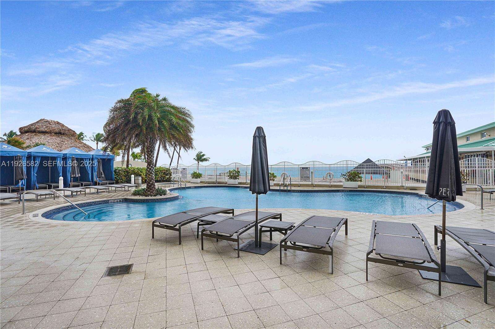 LA PERLA - 16699 Collins Ave, Sunny Isles Beach, FL 33160 | Picture 23