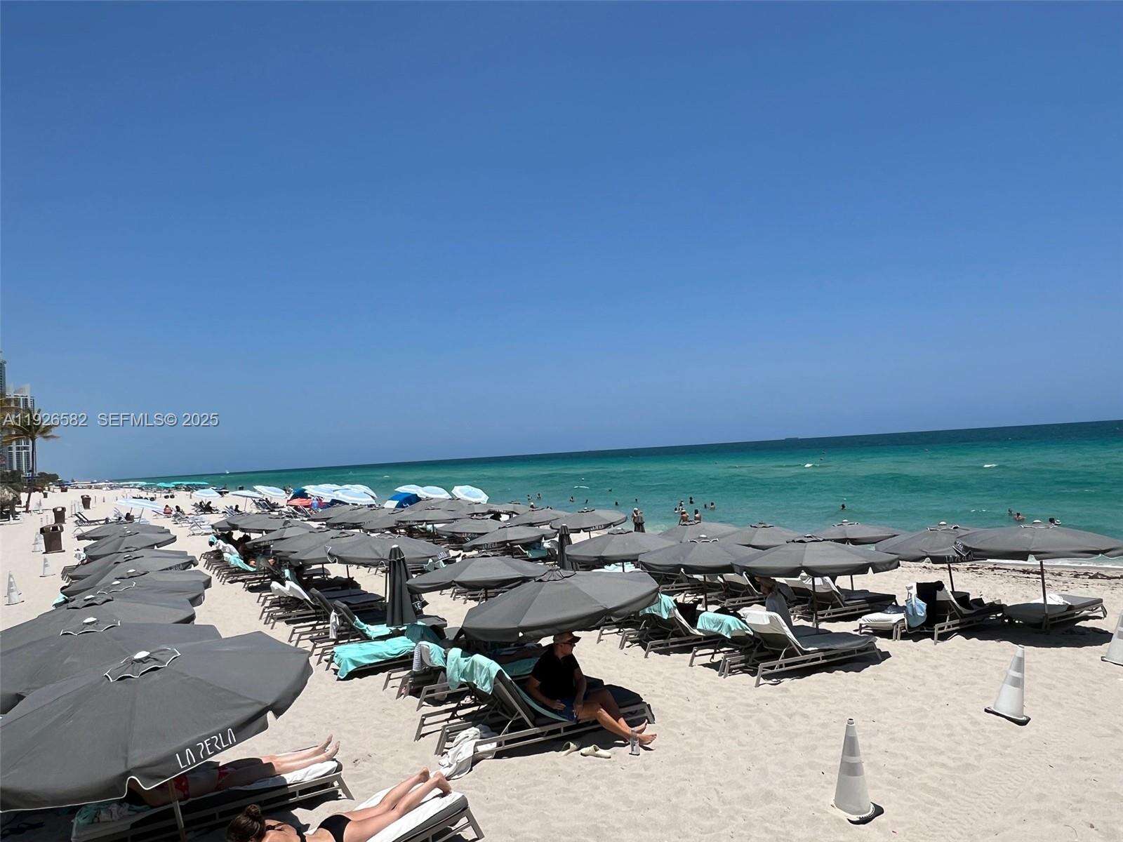 LA PERLA - 16699 Collins Ave, Sunny Isles Beach, FL 33160 | Picture 27