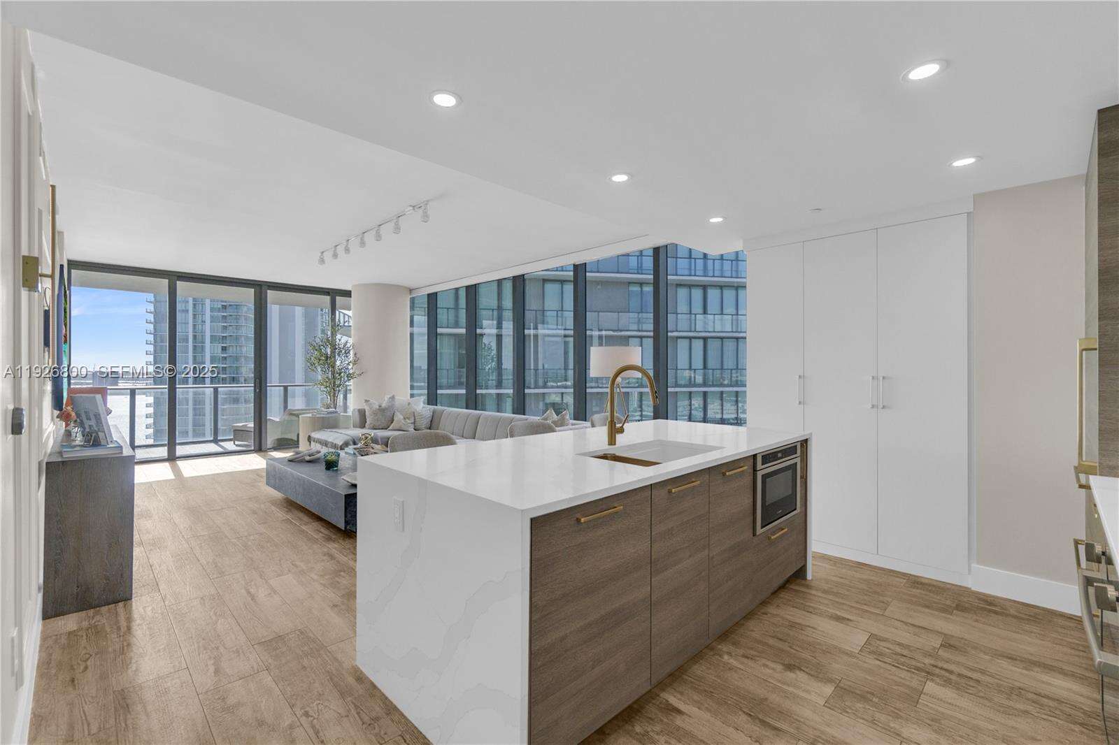 PARAISO BAY - 650 32nd St, Miami, FL 33137 | Picture 10