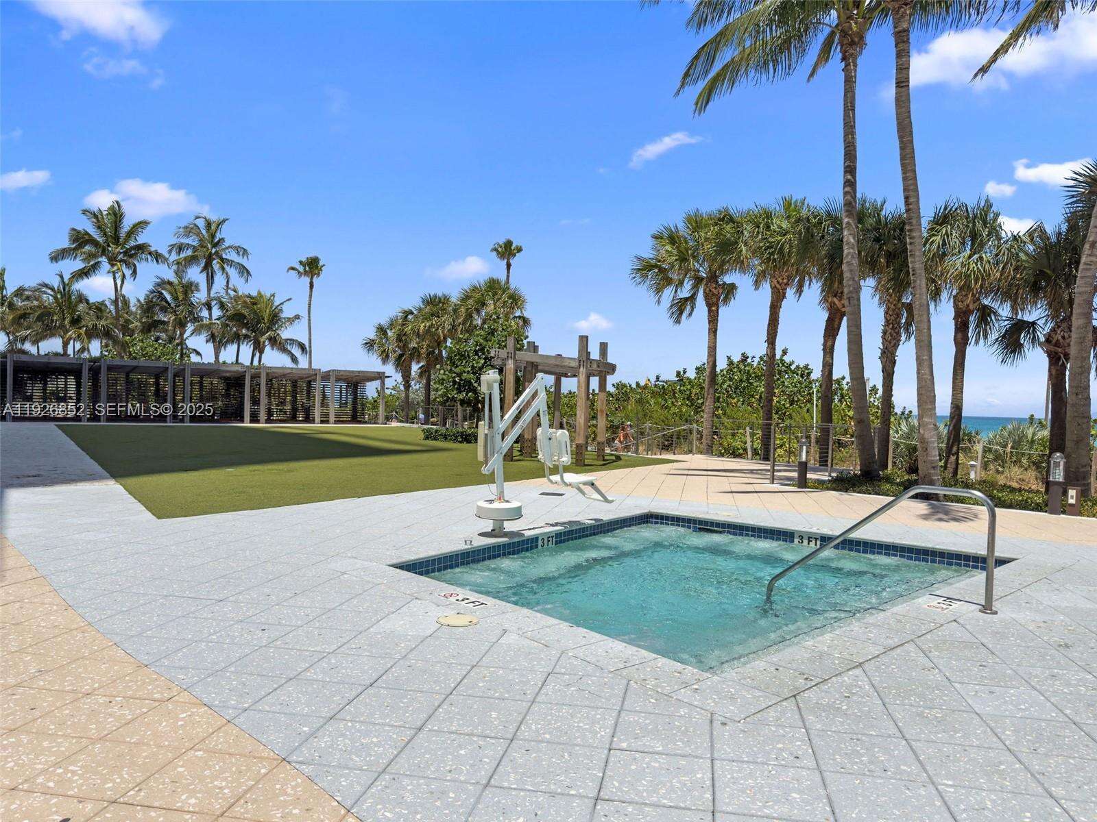 Central Carillon at 6801 Collins Ave, Miami Beach, FL 33141 - For Sale photo 21