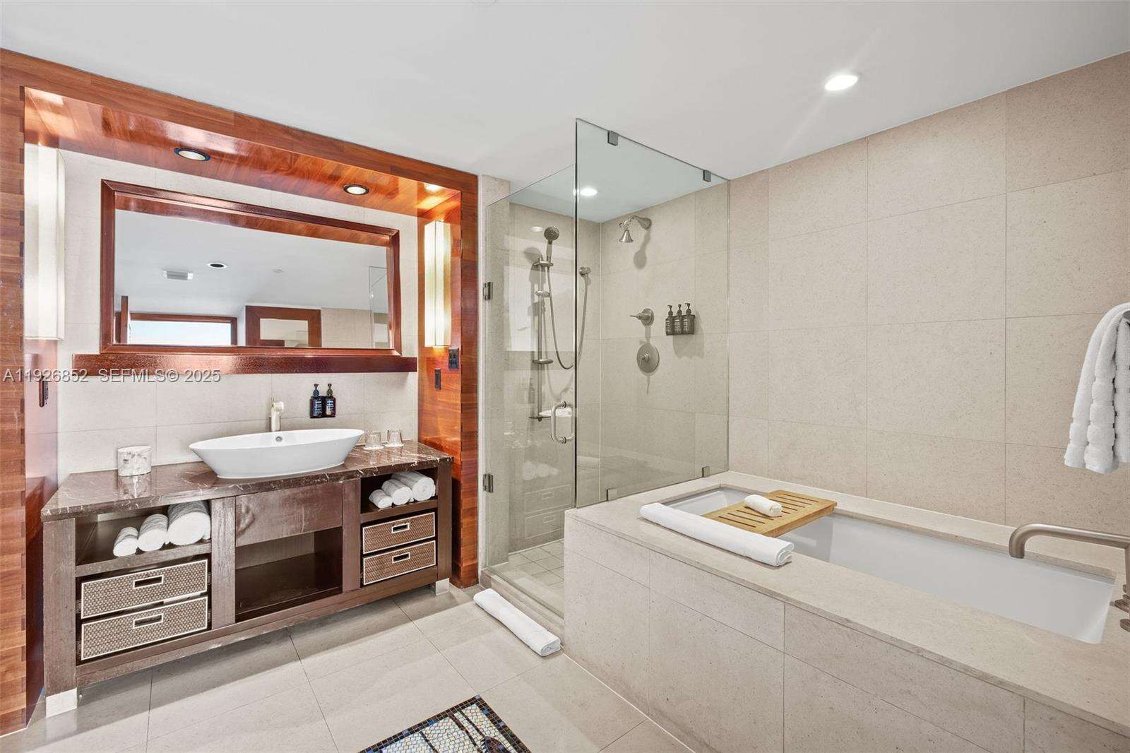 Central Carillon at 6801 Collins Ave, Miami Beach, FL 33141 - For Sale photo 9