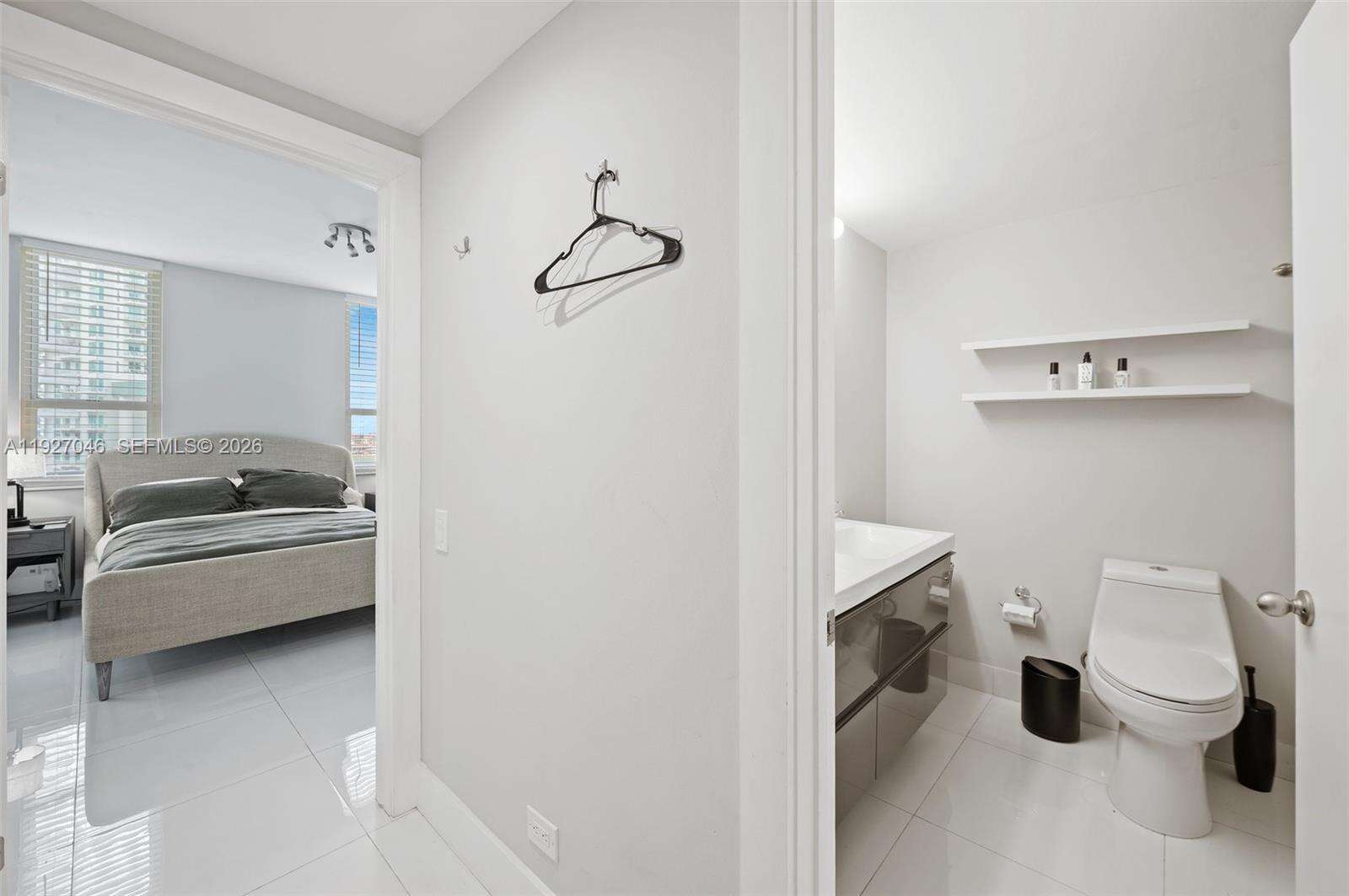 Courvoisier Courts at 701 Brickell Key Blvd, Miami, FL 33131 - For Sale photo 16