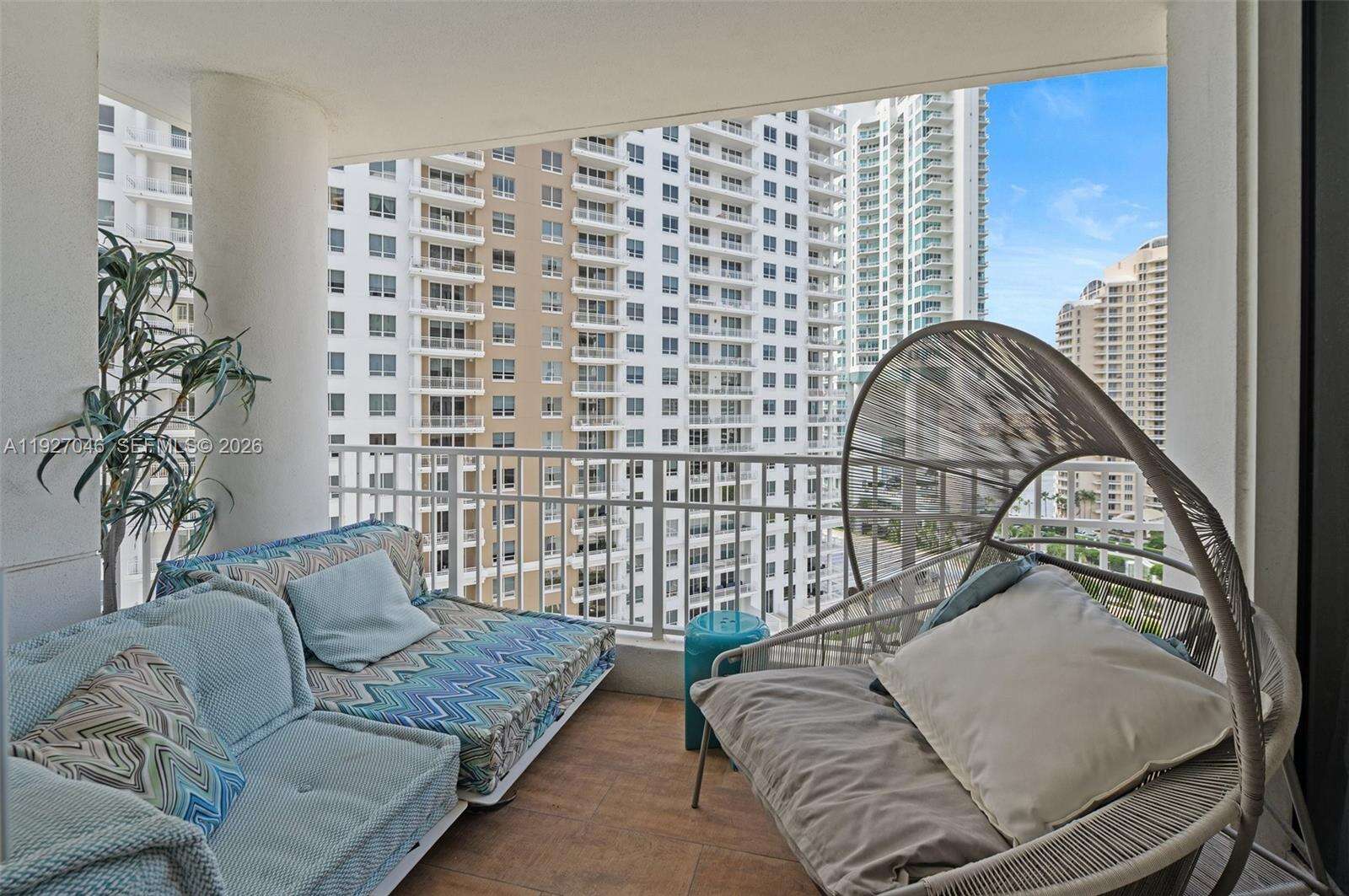 Courvoisier Courts at 701 Brickell Key Blvd, Miami, FL 33131 - For Sale photo 26