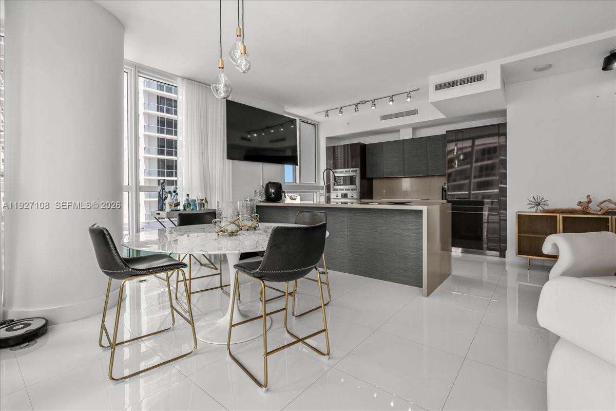 The Bond On Brickell at 1080 Brickell Ave, Miami, FL 33131 - For Sale photo 16