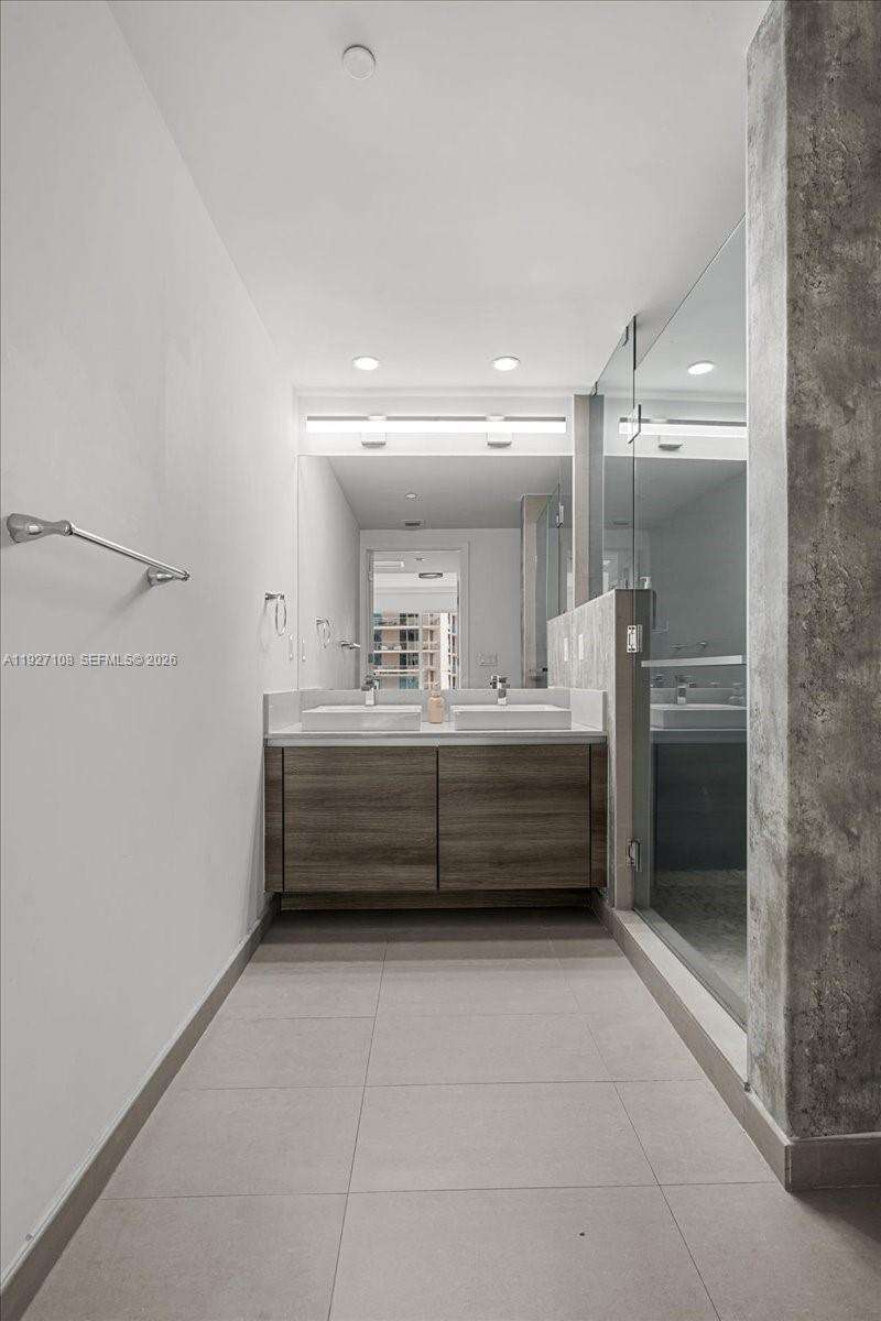 The Bond On Brickell at 1080 Brickell Ave, Miami, FL 33131 - For Sale photo 22