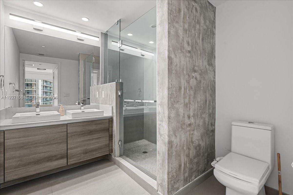 The Bond On Brickell at 1080 Brickell Ave, Miami, FL 33131 - For Sale photo 23
