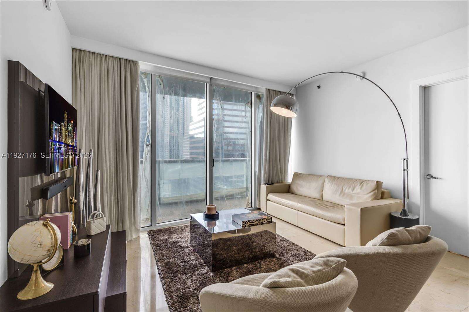 Icon Brickell 2 at 495 Brickell Ave, Miami, FL 33131 - For Sale photo 11