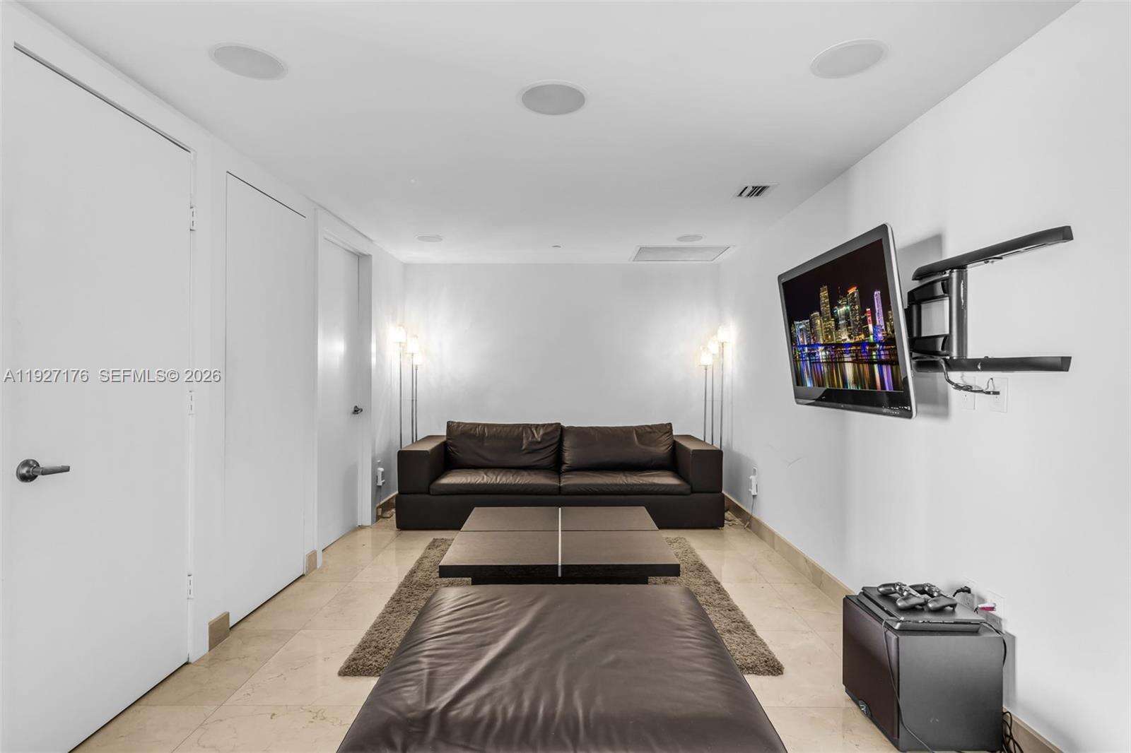 Icon Brickell 2 at 495 Brickell Ave, Miami, FL 33131 - For Sale photo 12